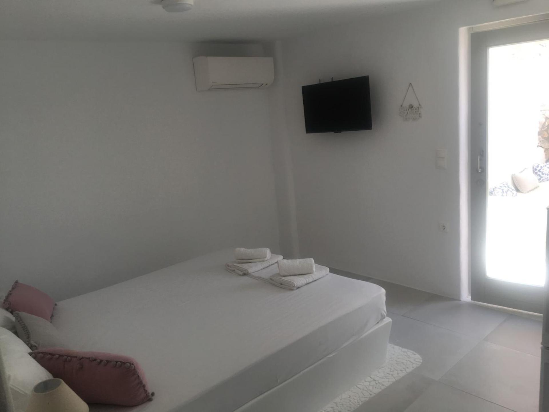 Rineia Complex By Live&Travel Apartment Mykonos Town Room photo